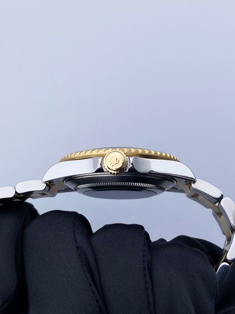 Rolex Submariner 16613 Image 4